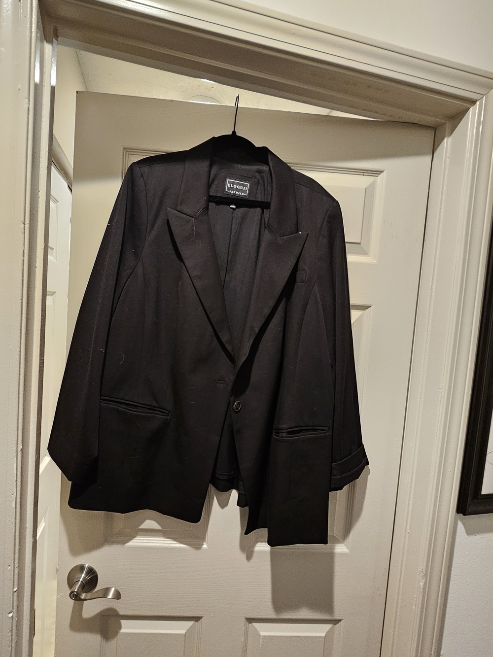 Eloquii Black Single-Button Blazer with Notched Lapels